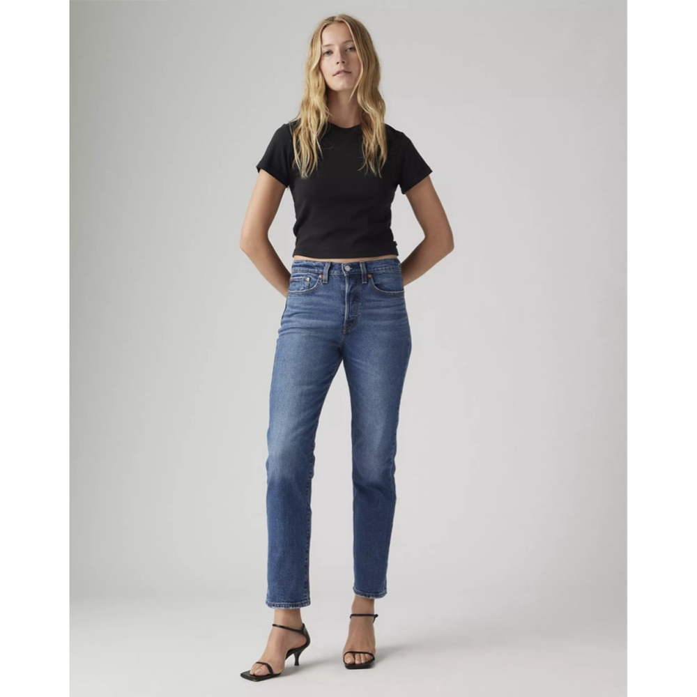 Levi’s Wedgie Straight Leg Jeans 25 — Classic Blue Denim